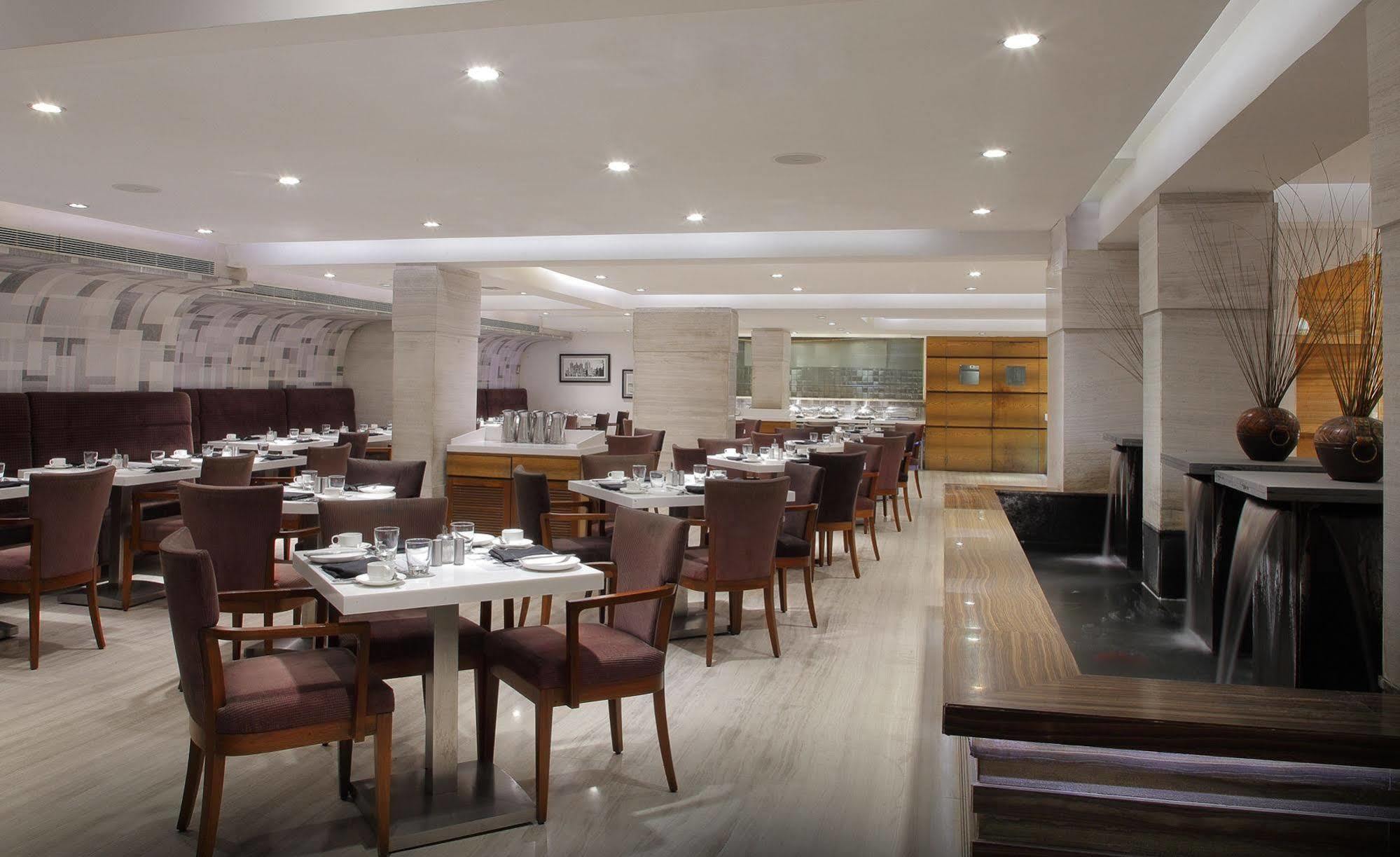 Hiltop Hotel Mumbai Ngoại thất bức ảnh